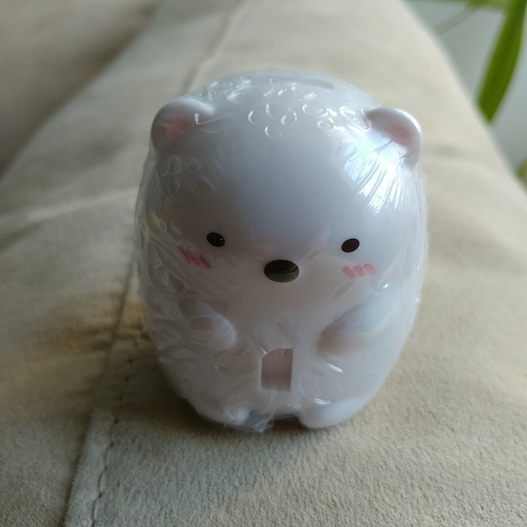 San-X Sumikko Gurashi Tapioca Park Shirokuma & Furoshiki capsule figure - Picture 2 of 3